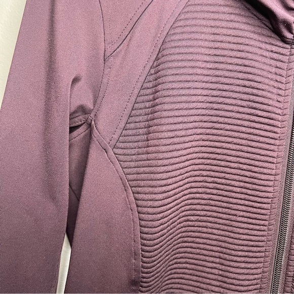 Athleta Women's Dark Purple Activewear Track Jacket Thumbhole Sz M High Neck Zip - Picture 3 of 12